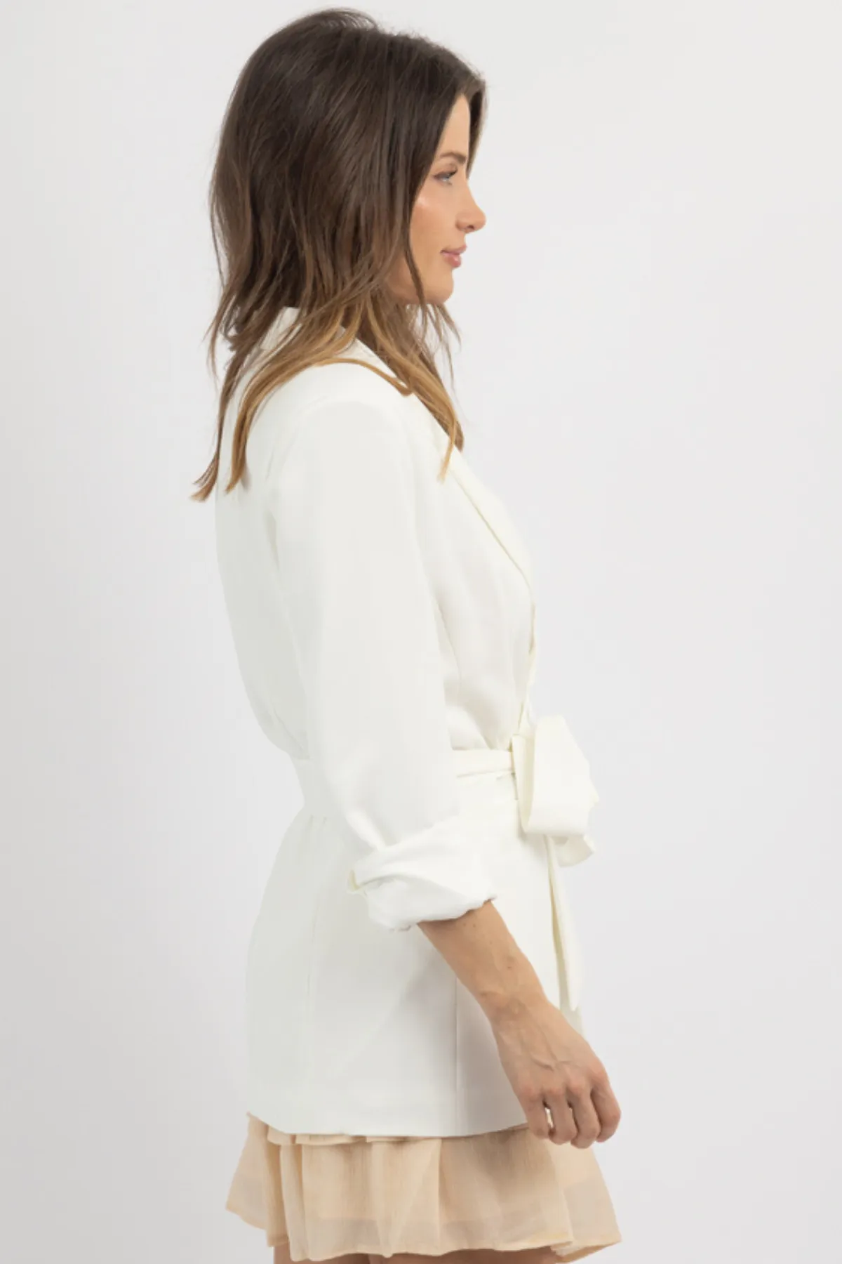 SOHO WHITE SELF TIE BLAZER