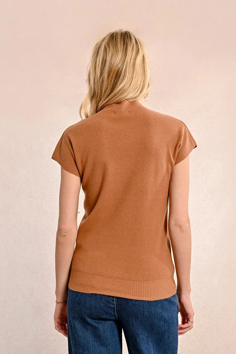 The Julie Sleeveless Sweater - Camel